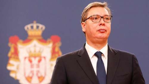 Автомобиль президента Сербии Вучича на ходу потерял колесо (видео)