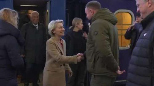 Лидеры ЕС прибыли в Киев на третью годовщину начала войны в Украине (видео)