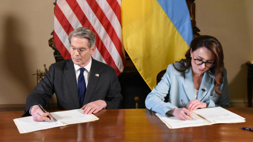 Глава Минфина США объяснил, зачем Трампу сделка по ресурсам с Украиной