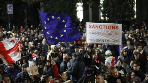 "Меня били семеро полицейских": ждет ли Грузию "белорусский сценарий"?