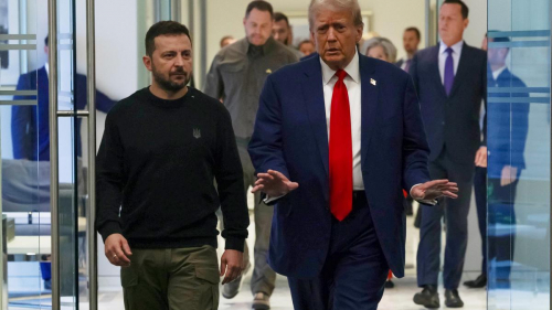 Трамп остался доволен Зеленским и разочарован ударами России, но Крым считает российским. Главное из последних заявлений